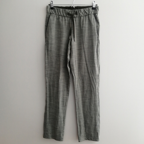 Lululemon On The Fly 28" Pants Wee Are From Space Sage Dark Olive Green 4 - Picture 2 of 16